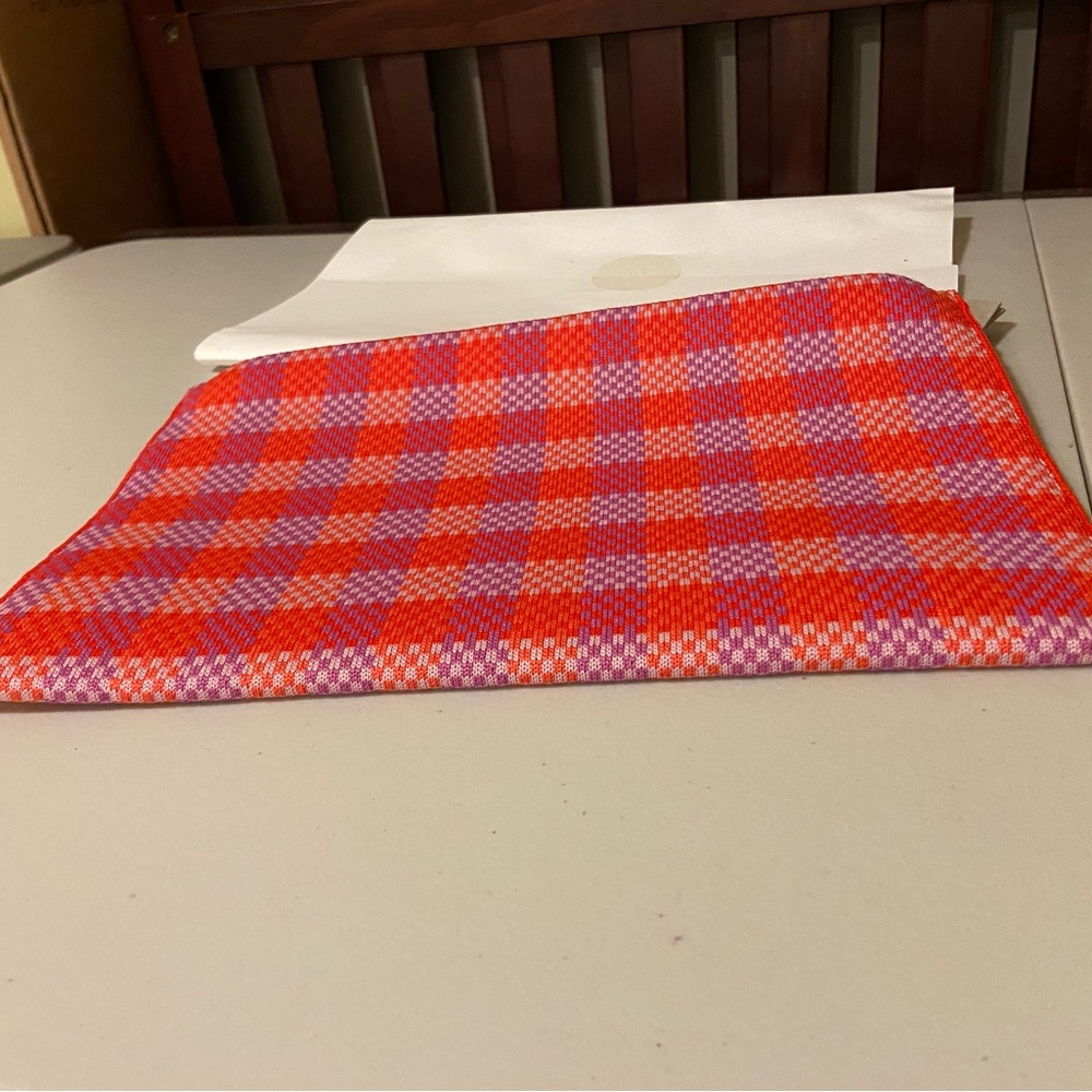 NWT Rothy's essential pouch - Picture 9 of 11